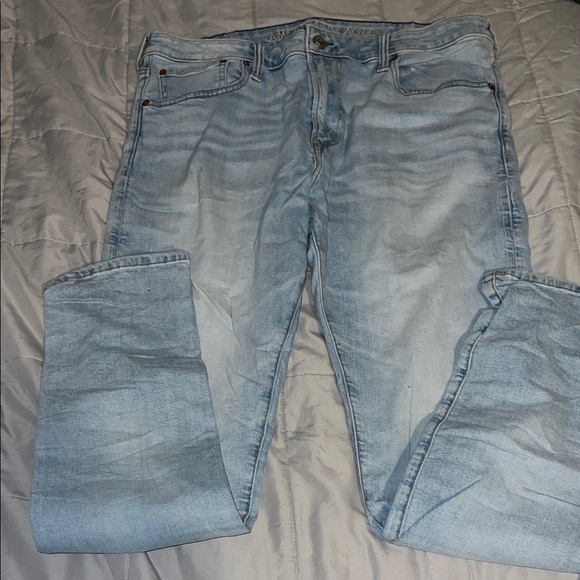 American Eagle Outfitters Other - American Eagle Lightwash airflex Jeans